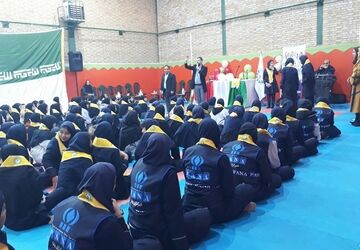 یاوران انقلاب در پیشوا؛ تجدید میثاق دانش آموزان پیشوا با انقلاب اسلامی