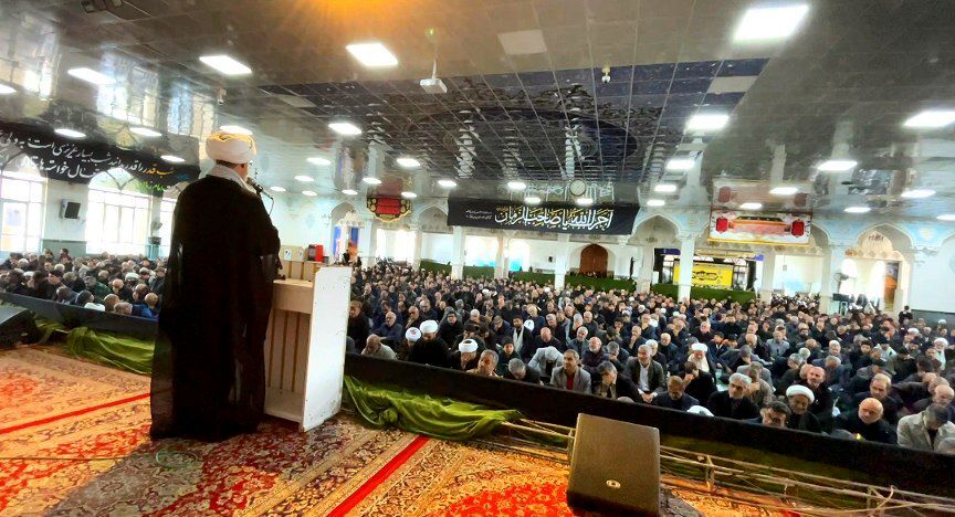 نمازی حماسی و معنوی با عطر شهادت در کاشمر