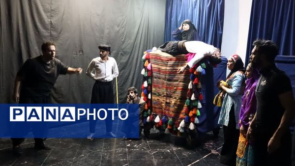 چهار نمایش از فارسان در مرحله بازبینی سی و هفتمین جشنواره تئاتر استانی به روی صحنه رفت