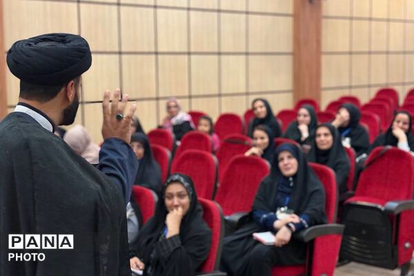 در مسیر تحول تربیتی؛ حضور مربیان فیروزکوه در رویداد تخصصی «تا اوج»