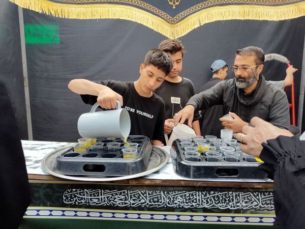 فردیس میزبان پیاده‌روی پرشور جاماندگان اربعین شد