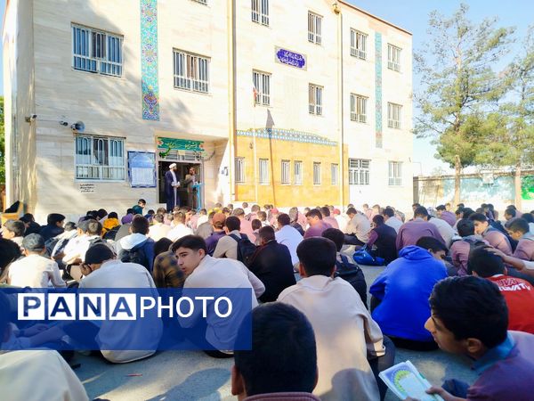 بازدید سرزده بازپرس دادگستری شهرستان کاشمر از دبیرستان میثاق