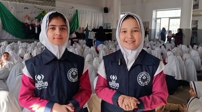 جشن ولادت حضرت علی (ع) در دبستان دخترانه سیدکاظم حسینی یزد برگزار شد 