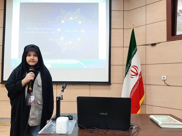 بازدید از پژوهش سرا و آزمایشگاه مرکزی رازی ناحیه ۲ در هفته مشاغل 
