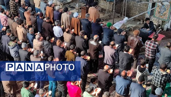 حضور با شکوه مردم شهر نسر و رباطسنگ در نماز عید سعید فطر 