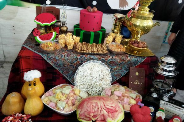 برگزاری مراسم جشن یلدا در مدرسه مهرآیین و مدرسه مریم بهارستان۲