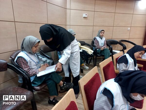 رقابت های علمی ومهارتی سفیران سلامت ناحیه۲