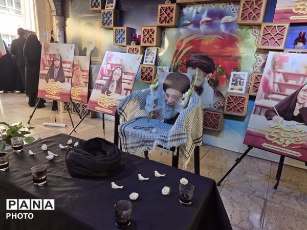 آخرین بدرقه؛فرهنگیان و دانش‌آموزان در سوگ رهبر شهیدشان