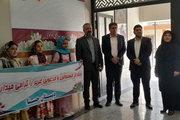 برپایی نمایشگاه طرح جابر در مدرسه حسنا بهارستان‌۲