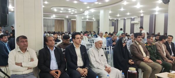 جشن تجلیل ازمقام والای معلم در بندرخمیر