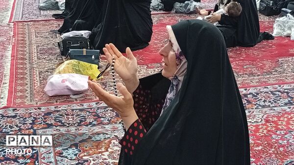 گردهمایی بزرگ بانوان میدان‌دار در مصلای حضرت ابوالفضل(ع) شهرستان ملایر