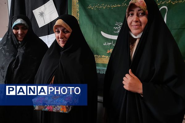 جشن روز مادر در مدارس شهید سرافراز و تربیت اسلامشهر