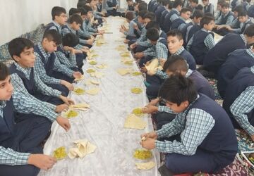 چهارشنبه های امام رضایی در مدرسه امام رضا شهرستان زارچ