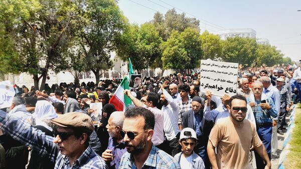 راهپیمایی خشم و نصر در بندرعباس