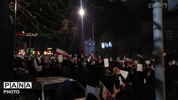 قاب هایی از حضورـ۳