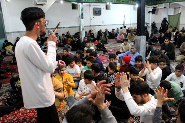 جشن ولادت امام حسین (ع) در شهر درق 