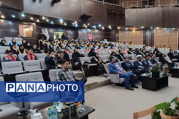 تجلیل از مربیان و دانش‌آموزان برتر شهرستان جم