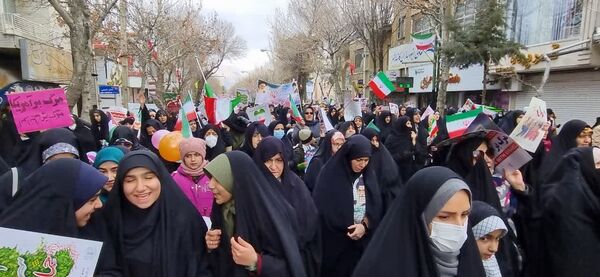حضور پرشور مردم انقلابی شهرستان گلپایگان در جشن پیروزی چهل و ششمین سالگرد انقلاب اسلامی ایران