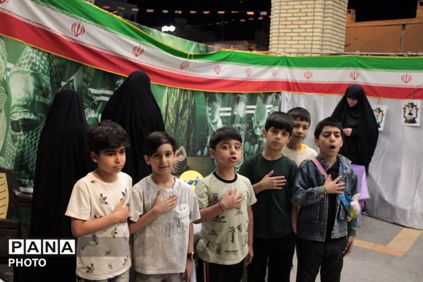 فعالیت غرفه‌های متنوع در موکب آستان مقدس چهل اختران قم