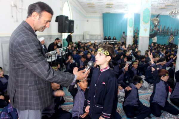 عزاداری دانش‌آموزان قم در آستان مقدس امامزاده سیدعلی(ع)