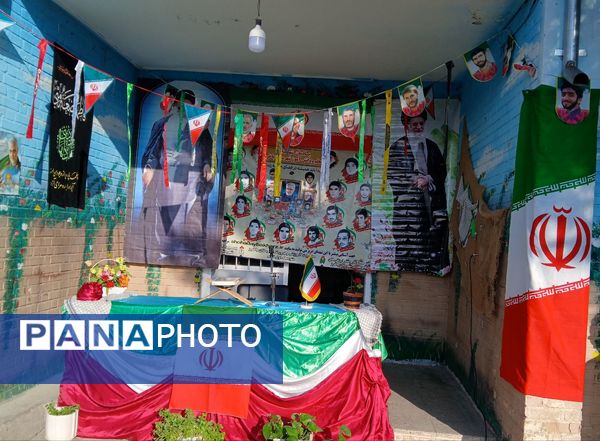 طنین زنگ استکبارستیزی در دبیرستان دخترانه تکتم باخرز