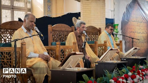 محفل انس با قرآن کریم در آخرین روز نمایشگاه قرآن در مصلی کرج