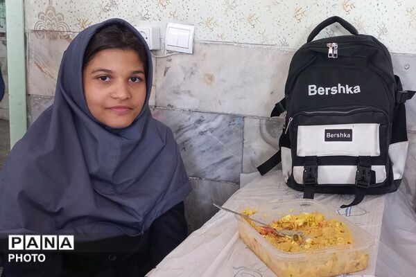 تغذیه سالم کلاس هفتمی های دبیرستان هدی