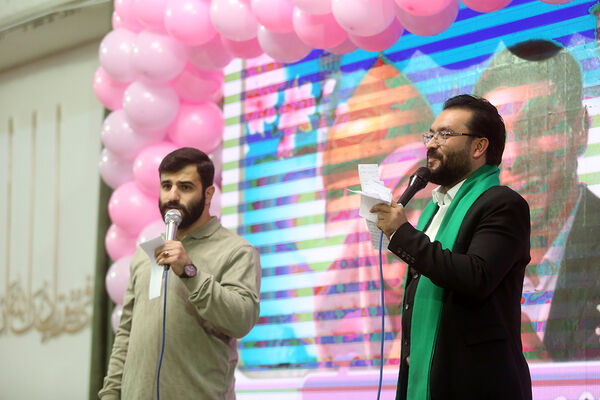 جشن ازدواج ۷۳۰ زوج دانشجوی در حرم حضرت معصومه(س)