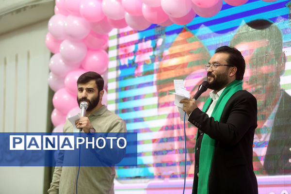 جشن ازدواج ۷۳۰ زوج دانشجوی در حرم حضرت معصومه(س)