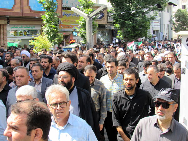 خروش بی‌نظیر سنندج در بدرقه شهید آسمانی رضا بسطامی