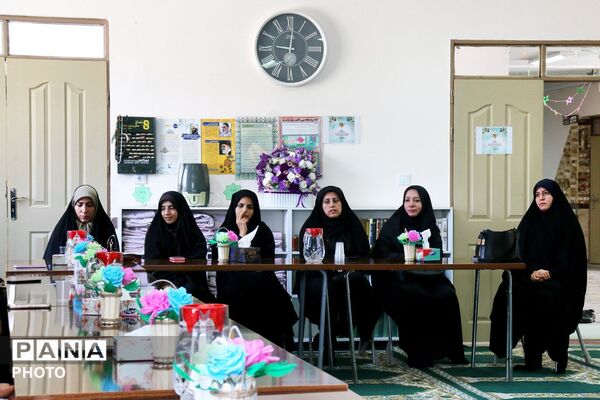 هم‌اندیشی پیشگامان تربیت در کبودرآهنگ