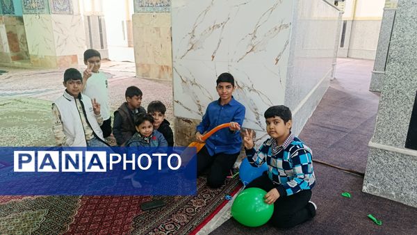 برپایی موکب  توسط هیات دانش‌آموزی و پیشتازان آموزشگاه شهید منصور عامری 