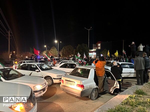 در خیابان ریشه دوانده‌ایم