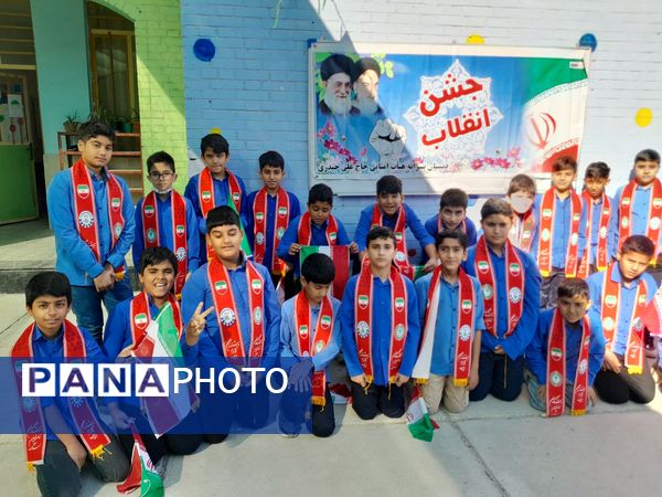 زنگ انقلاب در مدارس پارسیان نواخته شد 
