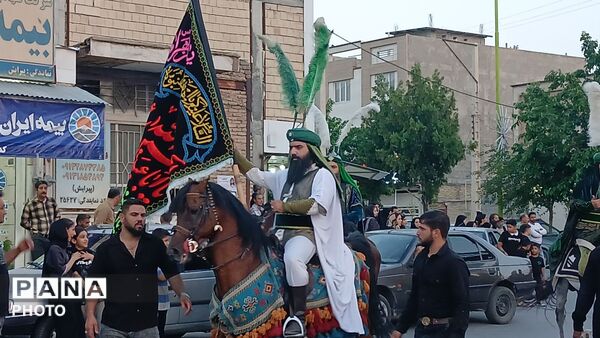 حرکت کاروان نمادین عاشورایی  فرخشهر