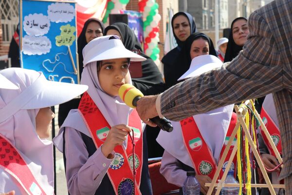 برنامه نمادین استانی و مانور تشکیلاتی یاوران انقلاب در خراسان رضوی