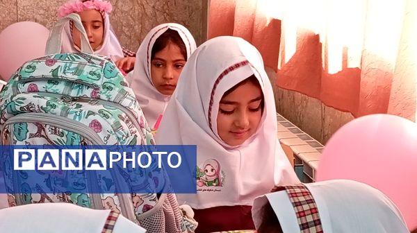 شکوفه‌های لبخند در جشن شکوفه‌ها؛ آغاز فصل دانش‌آموزی با شادی و هیجان