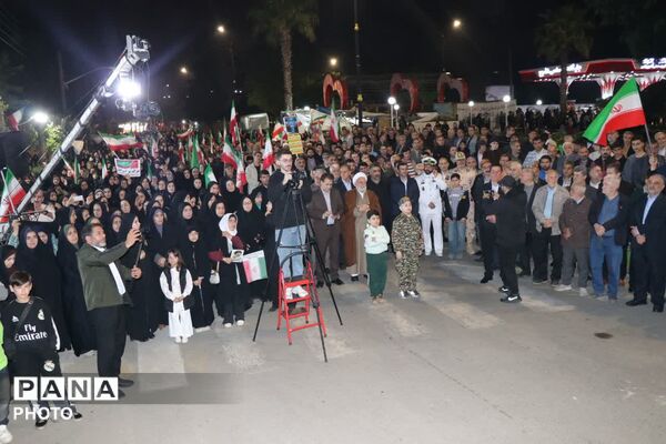 تقدیر از معلمان نمونه آستارا 