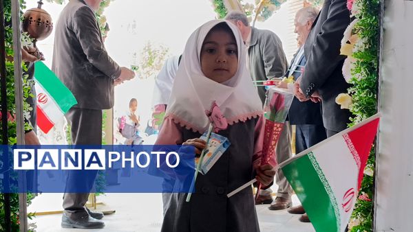 جشن شکوفه‌ها در ملکان؛ استقبال گرم از نوگلان دبستانی