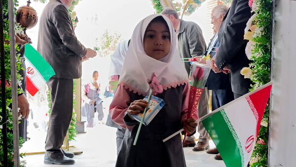 جشن شکوفه‌ها در ملکان؛ استقبال گرم از نوگلان دبستانی