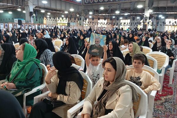 همایش خانوادگی زیر سقف آرامش در مصلی نسیم‌شهر