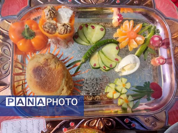جشنواره غذا در مدرسه مدرس شهرستان چناران