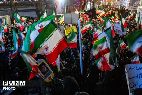 اربعین قربانیان شجره طیبه با حضور پرشور شهروندان غیور زنجانی