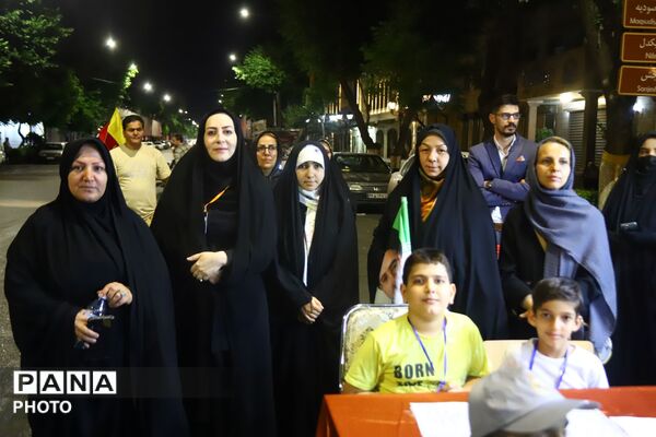 موکب آموزش و پرورش در تجمع مردمی پژوهشسرای دانش آموزی شد