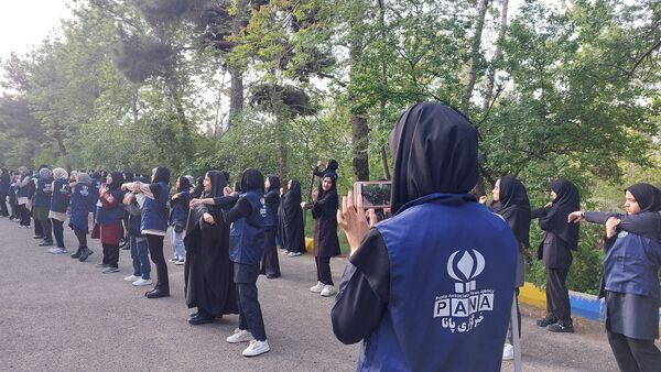 ورزش صبحگاهی دانش آموز خبرنگاران در اردوی مسئله محور