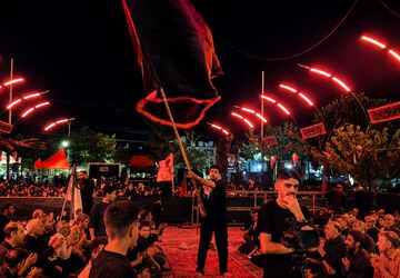 حرم شهدای گمنام آباده؛ میعادگاه عزاداران حسینی