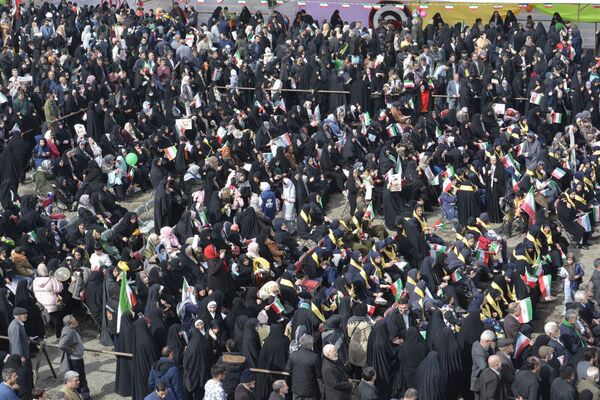 حماسه دانش‌آموزان اسلامشهر در ۲۲بهمن