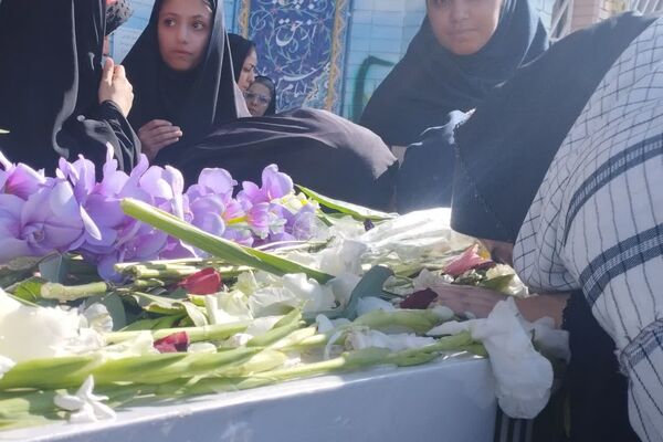 آیین استقبال از شهید گمنام در دبیرستان الزهرا 