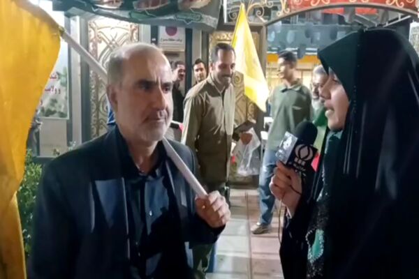 جشن عید غدیر در تجمع شبانه کارکنان بیمه سلامت قم