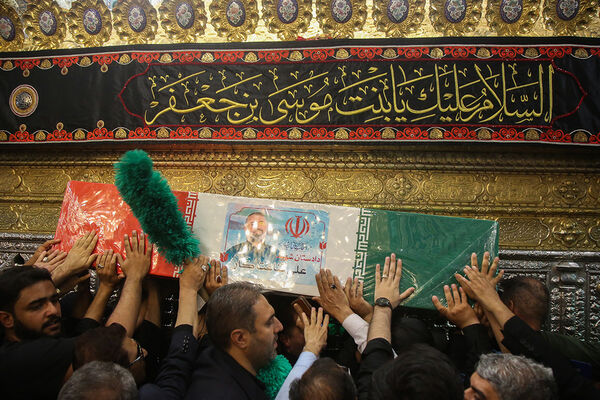 مراسم خاکسپاری پیکر قاضی شهید «علی قناعت‌کار» در قم